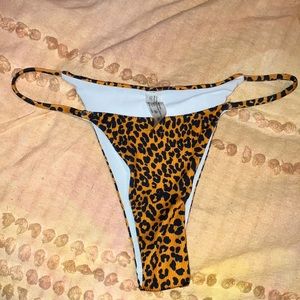 Zaful Leopard print bikini bottom